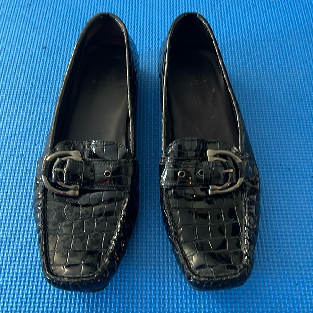 Black patent flat elegant shoes super comfortable and dressy
